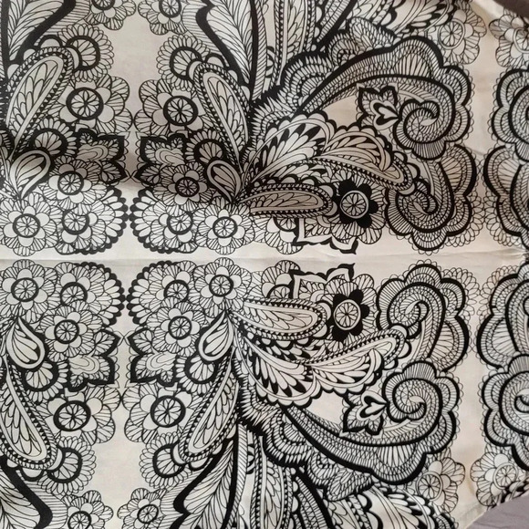 The Limited top tunic blouse black& Ivory size xs - Picture 6 of 8